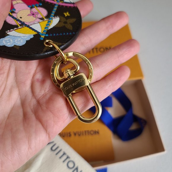 Louis vuitton Key Charm Xmas 2020 - Picture 7 of 9